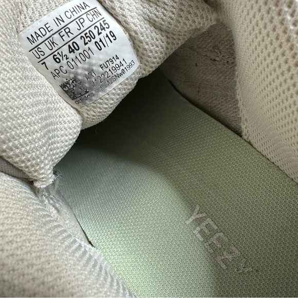 adidas Yeezy Boost 700 V2 Tephra sneakers 7 tennis shoes gym street gray comfort - Picture 12 of 12